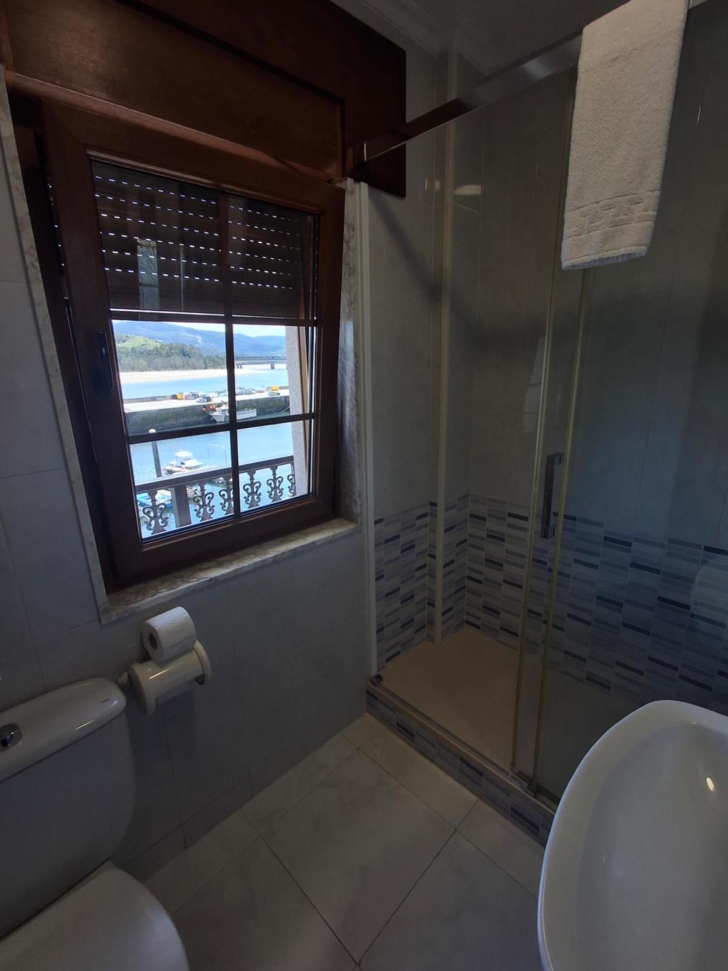 Hostal La Marina Porto do Barqueiro Esterno foto