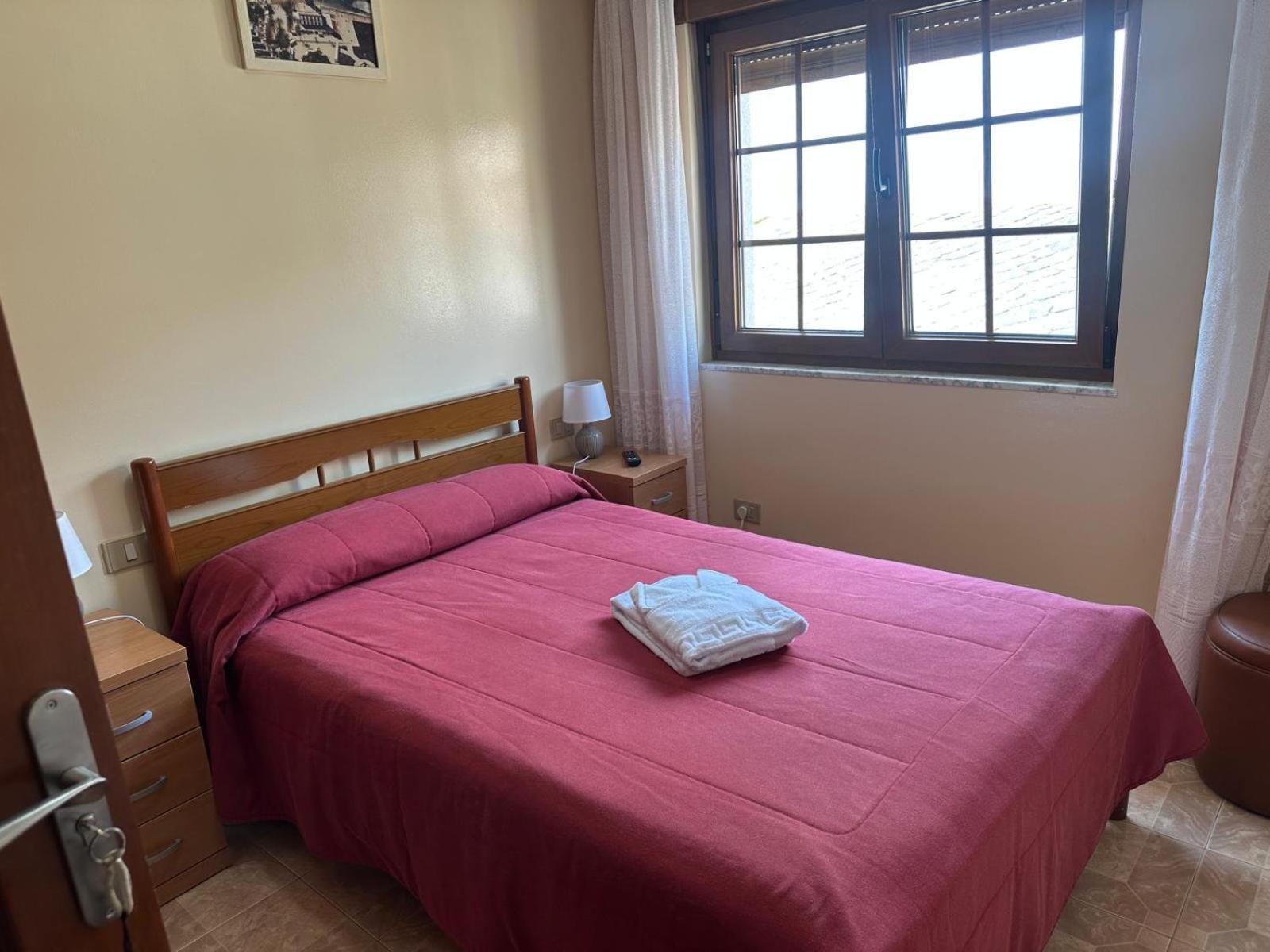 Hostal La Marina Porto do Barqueiro Esterno foto