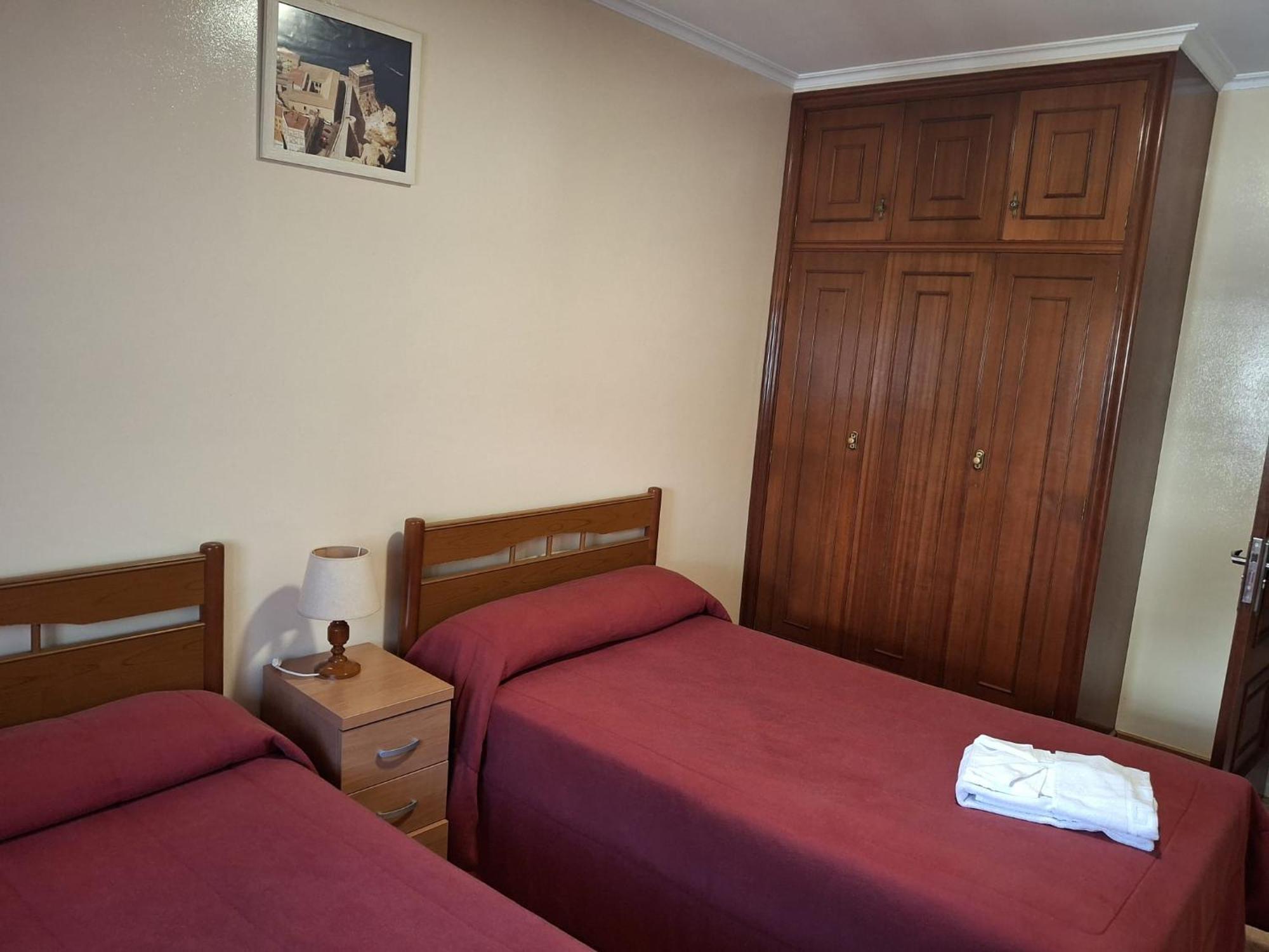 Hostal La Marina Porto do Barqueiro Esterno foto
